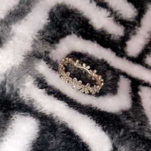pandora daisy ring